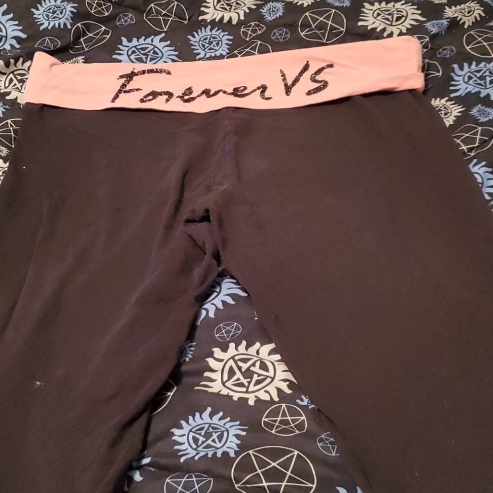 And forever Victoria's Secret leggings size extra